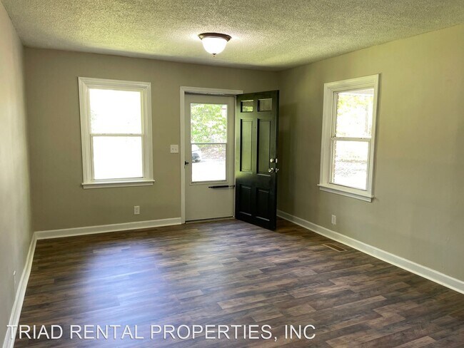 Foto del edificio - 3 br, 1 bath House - 319 ROSEMONT ROAD