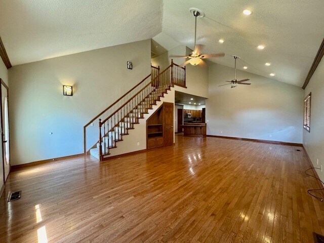 Foto del edificio - 100 Ravenwood Blvd