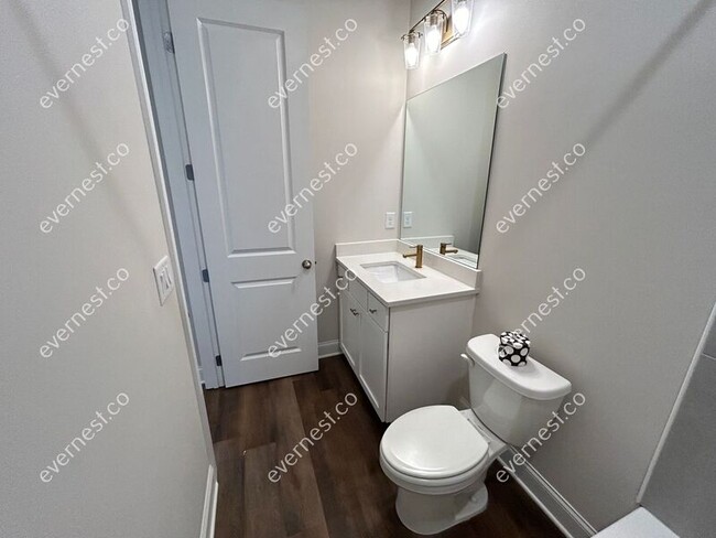 Building Photo - 647 Stickley Oak Way