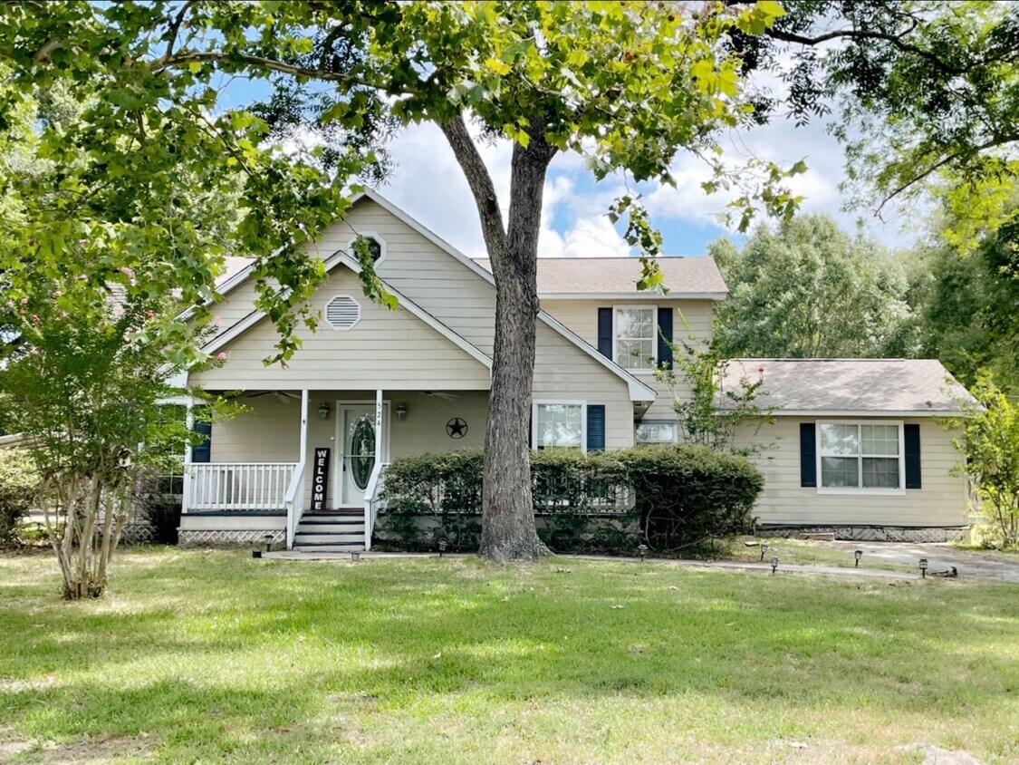 Primary Photo - 524 W 4th St