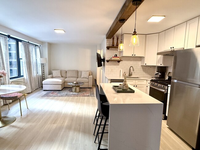 Foto del edificio - 850 N Dewitt Pl