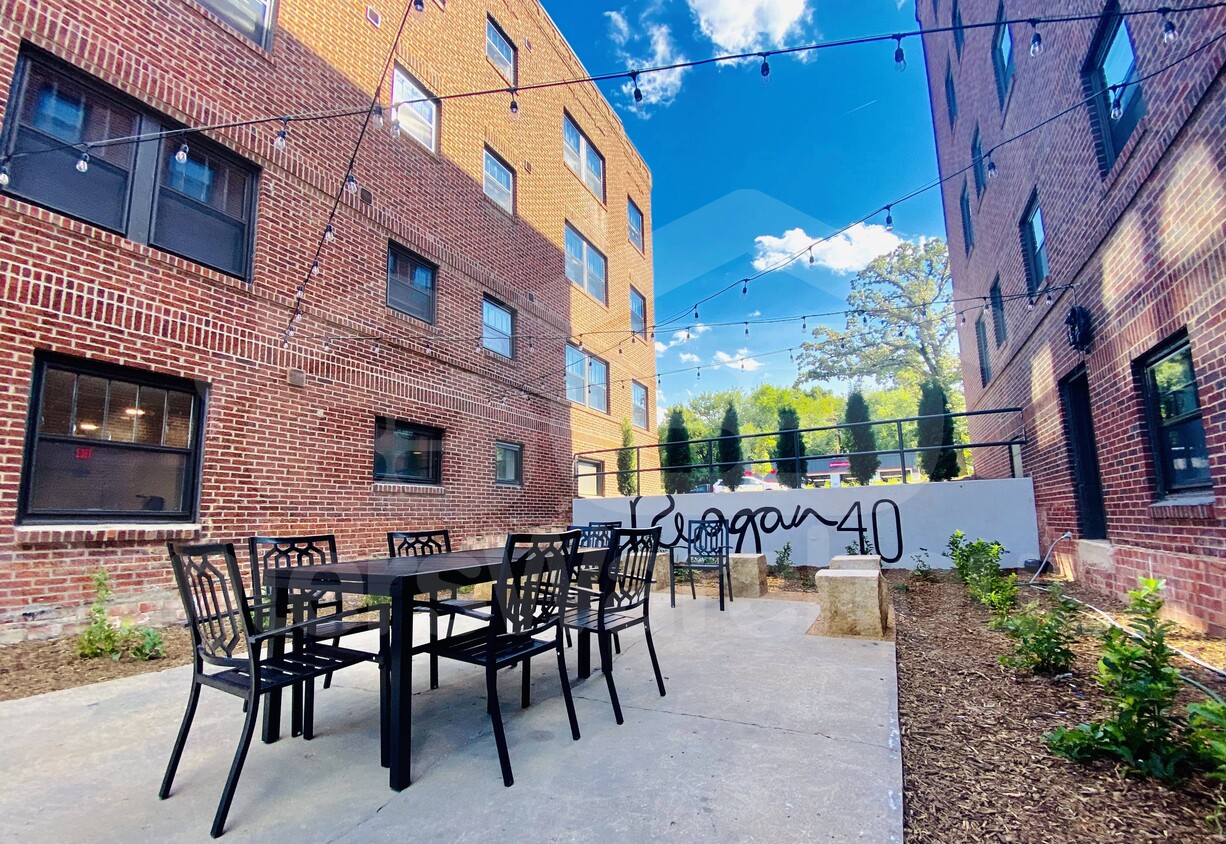 Foto principal - 2807 Grand Ave