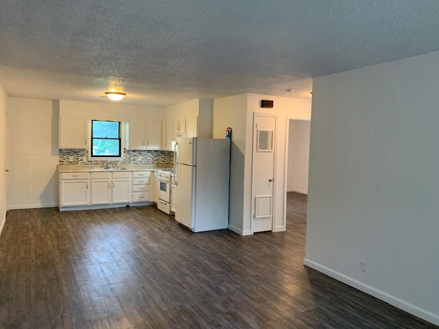 Building Photo - 118 airshire ct