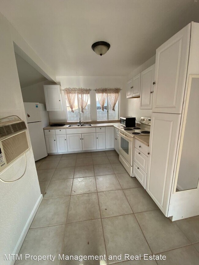 Foto del edificio - 2 br, 1 bath House - 104 1/2 W. Noakes