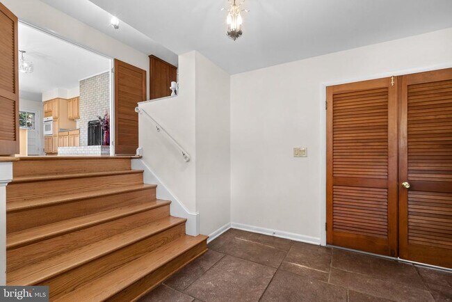 Foto del edificio - 6218 Nelway Dr
