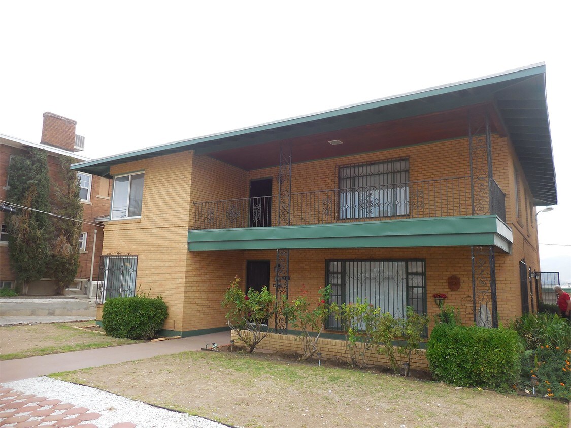 Primary Photo - 812 W Yandell Dr