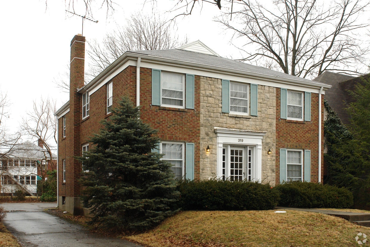 Building Photo - 319 Macon Ave