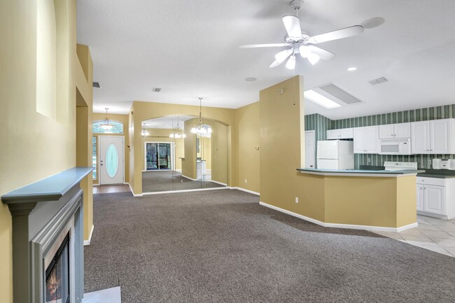Foto del edificio - 3 bedroom 2 bathroom home in Fleming Island
