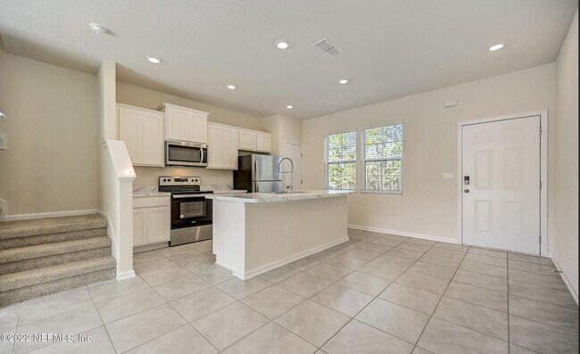 Foto del edificio - 575 Oakleaf Plantation Pkwy