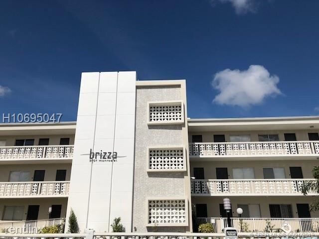 Building Photo - 1 br, 1 bath Condo - Brizza at Hollywood