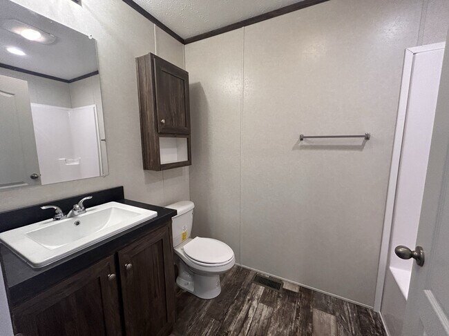 Foto del edificio - 2481 Pajot Rd