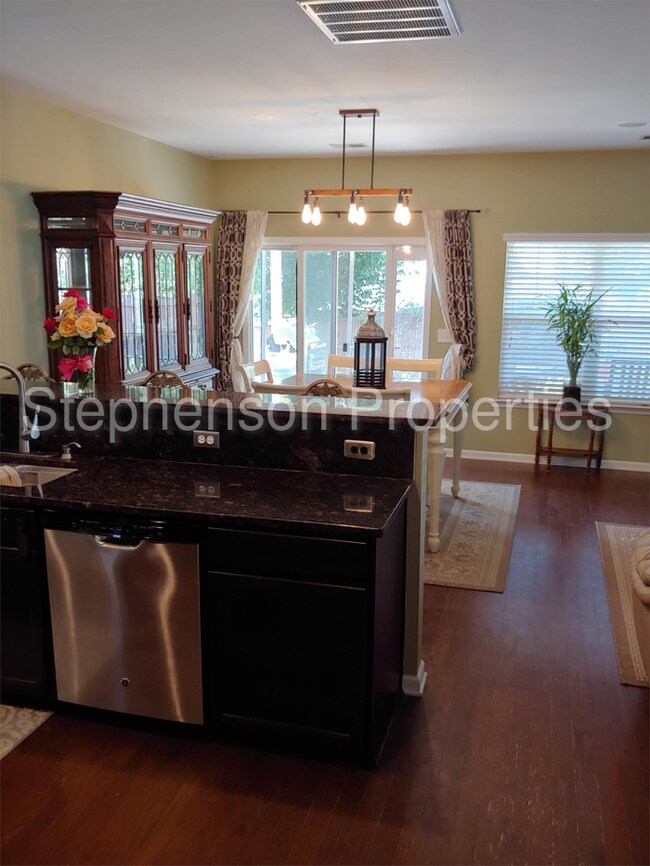 Building Photo - Custom Upgraded Osprey Beauty in Chapin
