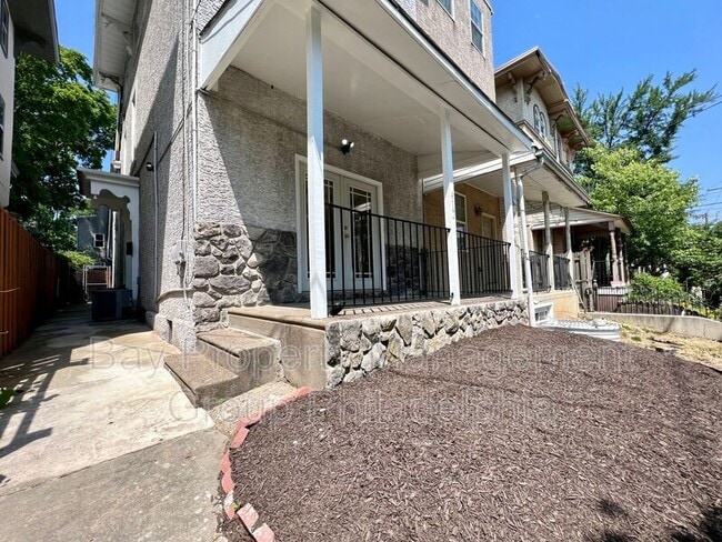 Photo - 412 N 32nd St House