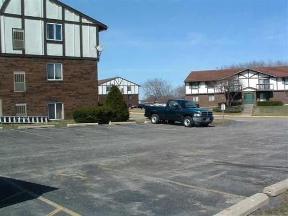Building Photo - 1509 Kenilworth Ct