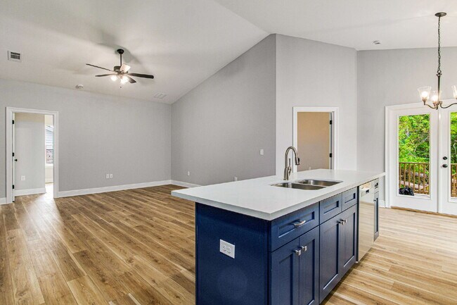 Foto del edificio - Introducing an exquisite newer construction rental with an array of custom features that are sure...