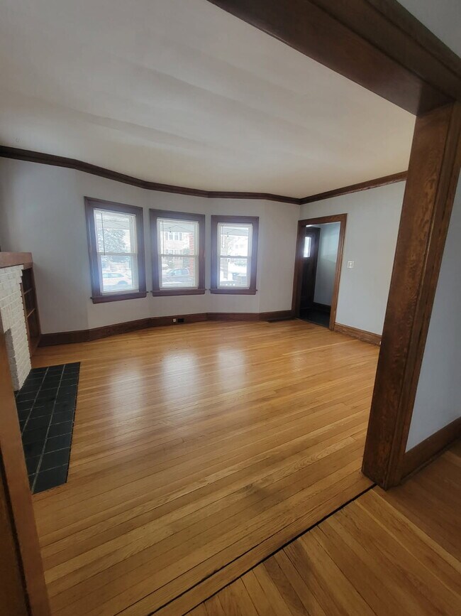 Building Photo - 1274 Jackson Ave