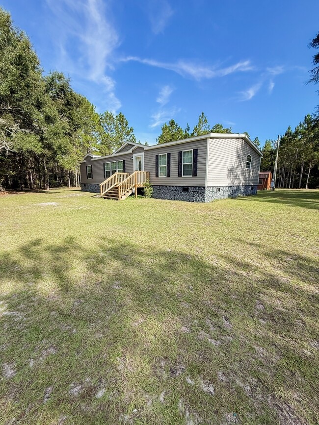 Building Photo - 687 Lawhon Mill Rd