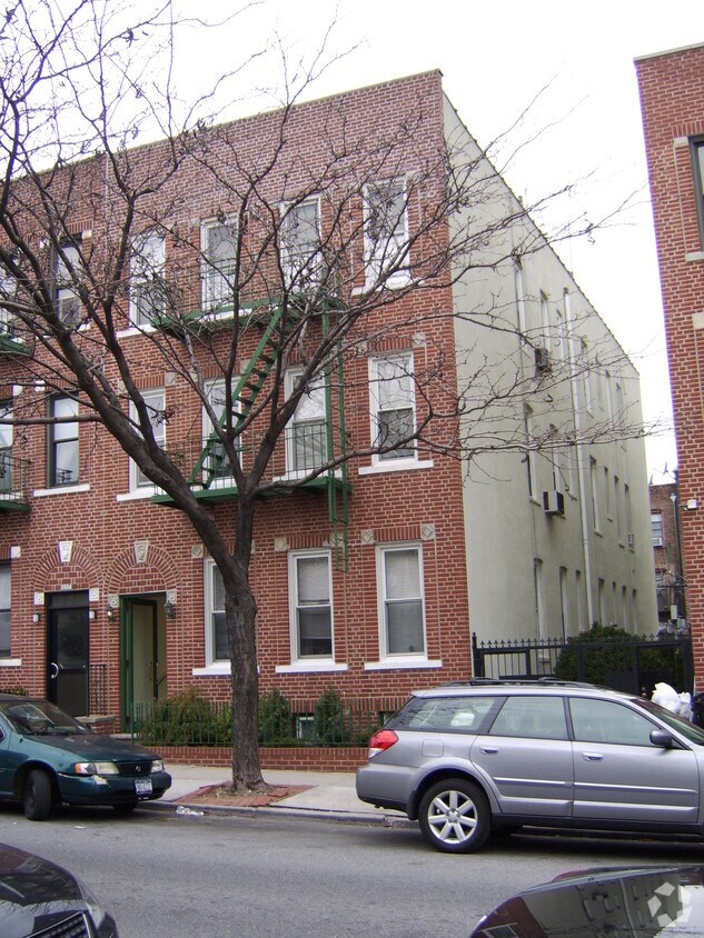 2520 41st St, Long Island City, NY 11103 Apartments in Long Island