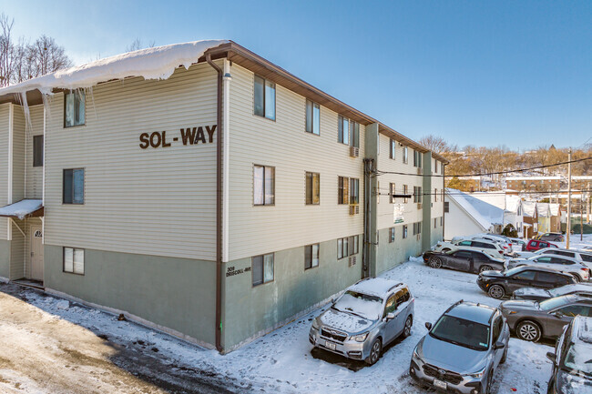 Building Photo - Driscoll Manor Apartments