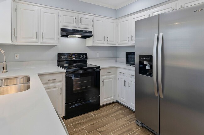Building Photo - Brentwood Williamson County/Available now!...