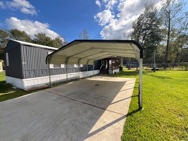 Foto del edificio - 112 County Road 3563