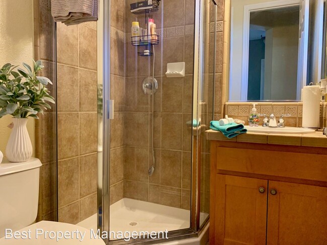 Foto del edificio - 5 br, 3 bath House - 2028 Great Meadow Lane