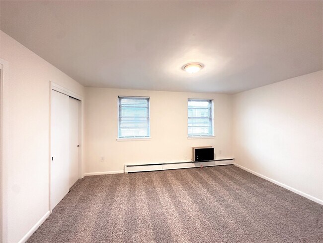 Foto del edificio - Karen Court Apartments