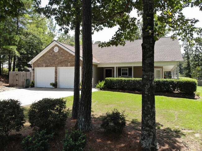 Building Photo - 324 E River Bend Dr