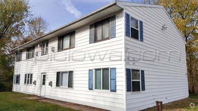 Building Photo - 1209 O Ave Pl NE