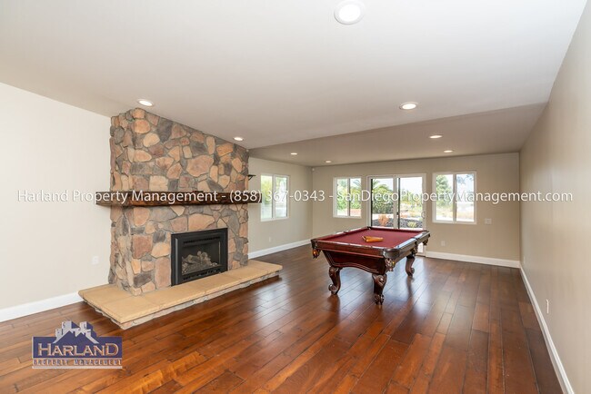 Foto del edificio - 6271 Soledad Mountain Rd