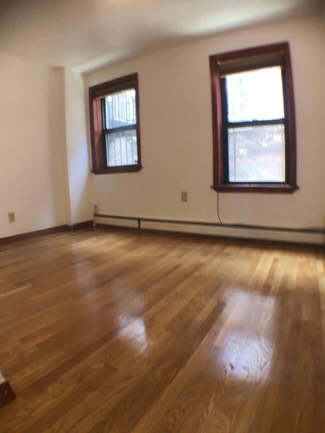 Building Photo - 871 Harrison Ave