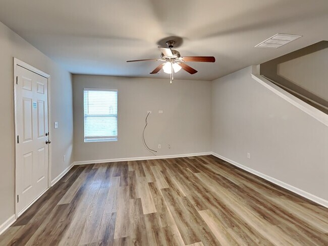 Foto del edificio - 15 Blake Ave