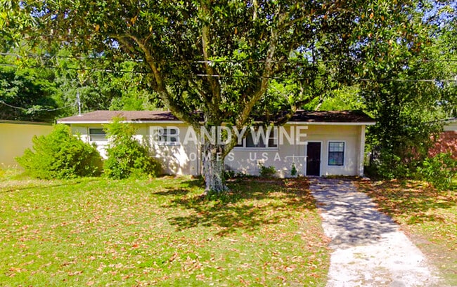 Building Photo - 3540 Cesery Blvd