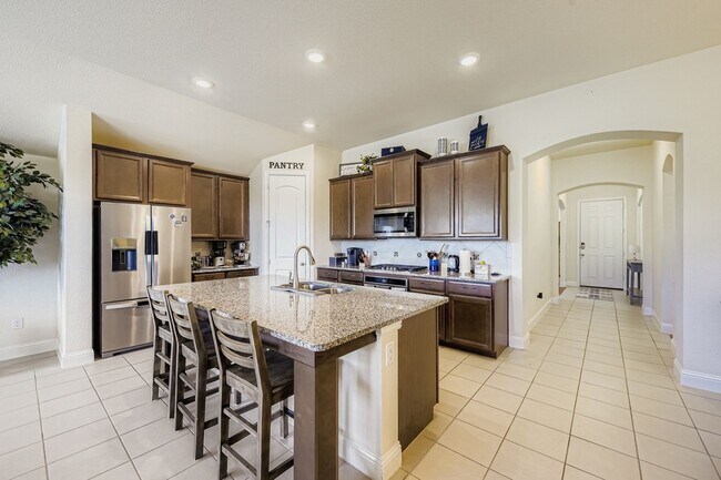Foto del edificio - 5709 Broad Bay Ln