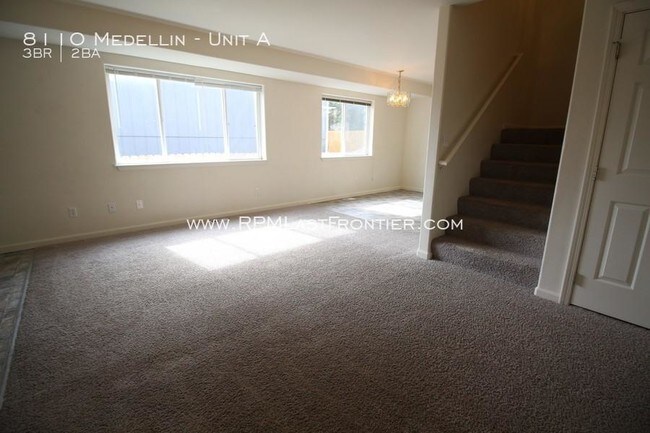 Building Photo - 3 bedroom in Anchorage AK 99507