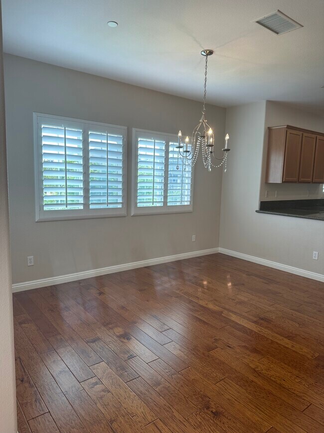 Foto del edificio - 715 Garonne St