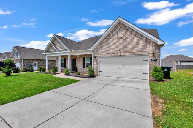 Foto del edificio - 13905 Hickory Brk Rd