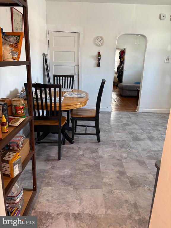 Foto del edificio - 314 W 4th St