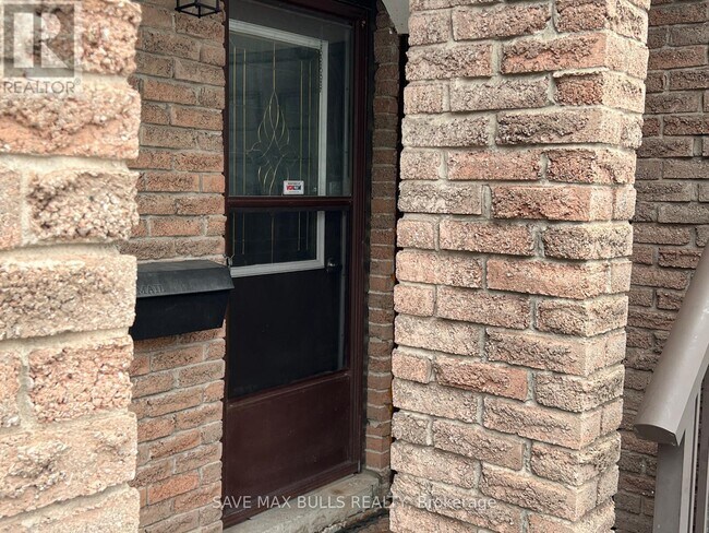 Photo du bâtiment - 7030 Copenhagen Rd