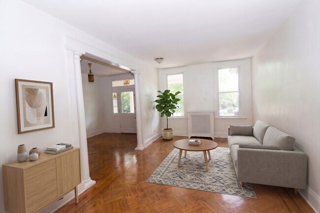 Foto del edificio - 328 E 33rd St