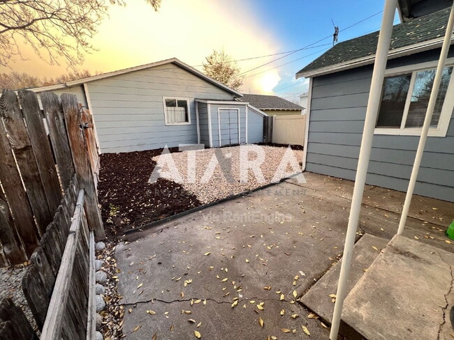 Building Photo - 2538 S 600 E