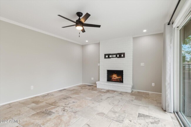 Building Photo - 8878 N 82nd Ln