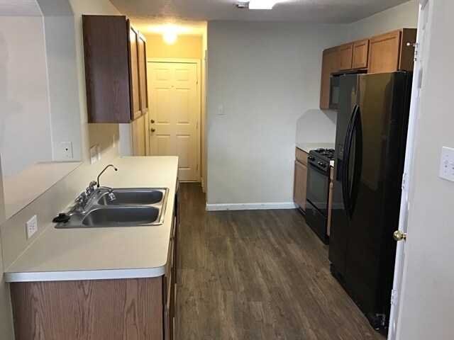 Building Photo - 10523 Linsley Lane