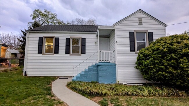 Building Photo - 307 Austin Ave