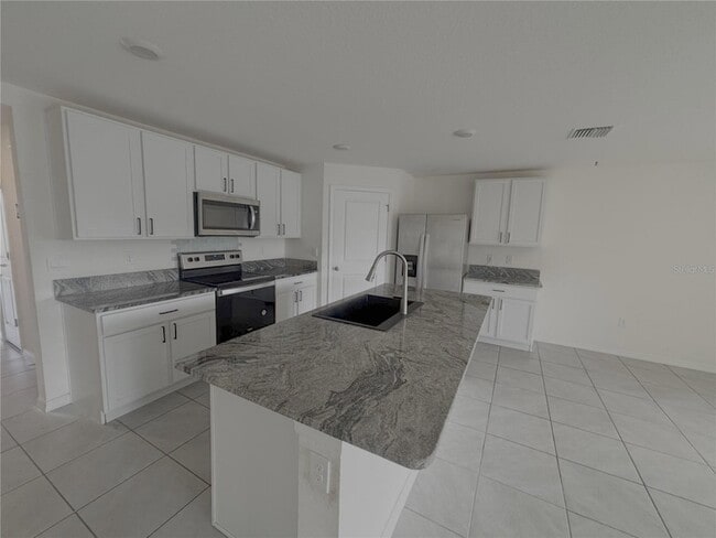 Building Photo - 8940 SW 50th Ter