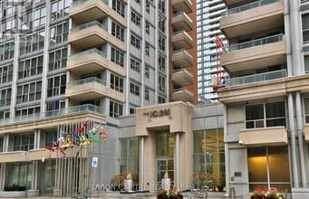 Building Photo - 104-270 Wellington St W
