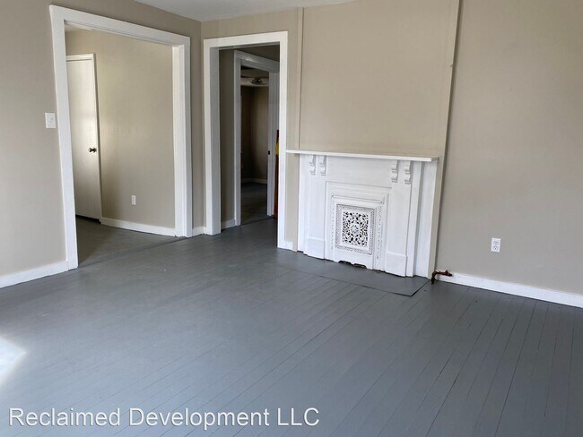 Foto del edificio - 2 br, 1 bath House - 413 East 5th Street