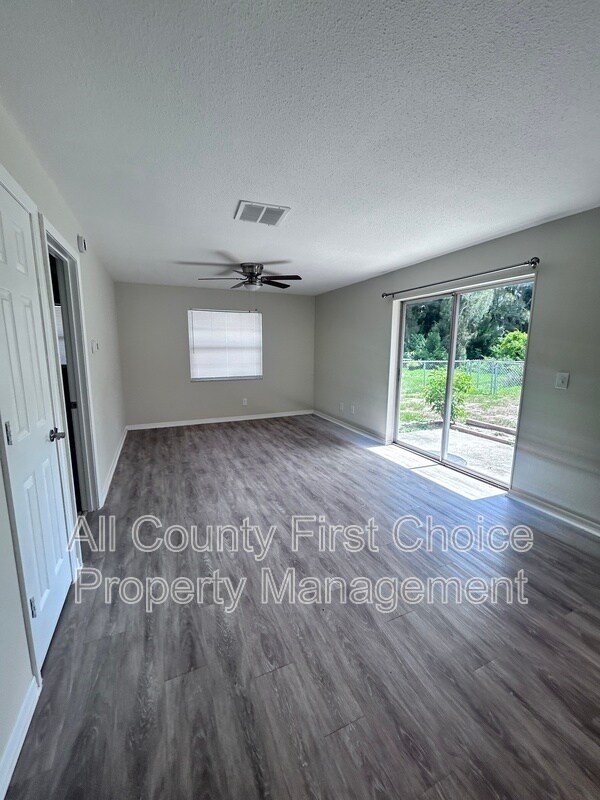Foto del edificio - 3071 Park Ln