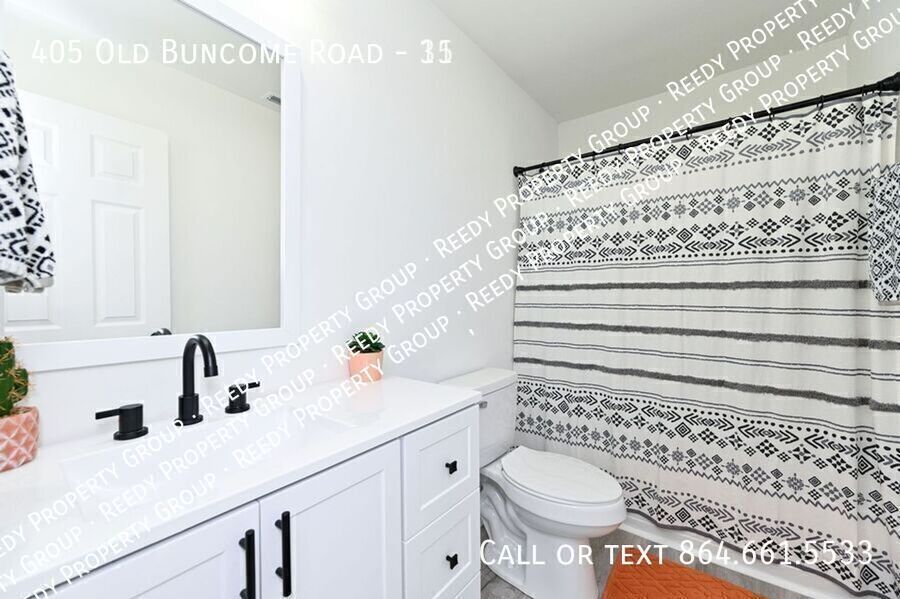 Foto del edificio - 405 Old Buncombe Rd