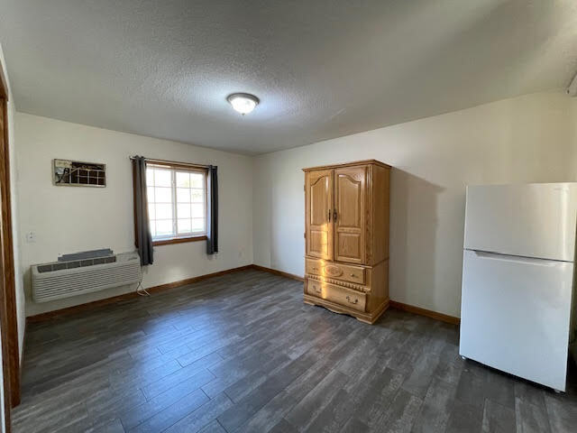 Main Living Area Rear View - 30555 US-71